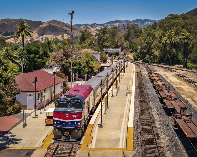 photo of Amtrak Veterans Loco in American Flag colors